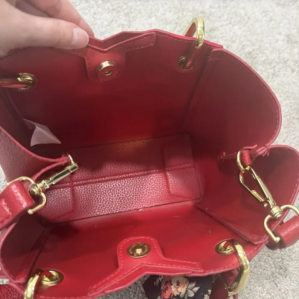 Steve Madden Red Small Crossbody Satchel Bkarta Tote With Scarf